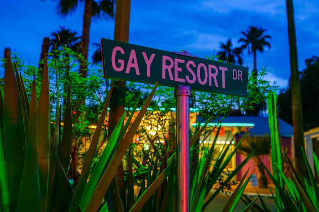 Ccbc Resort Hotel - A Gay Men'S Resort Cathedral City Εξωτερικό φωτογραφία