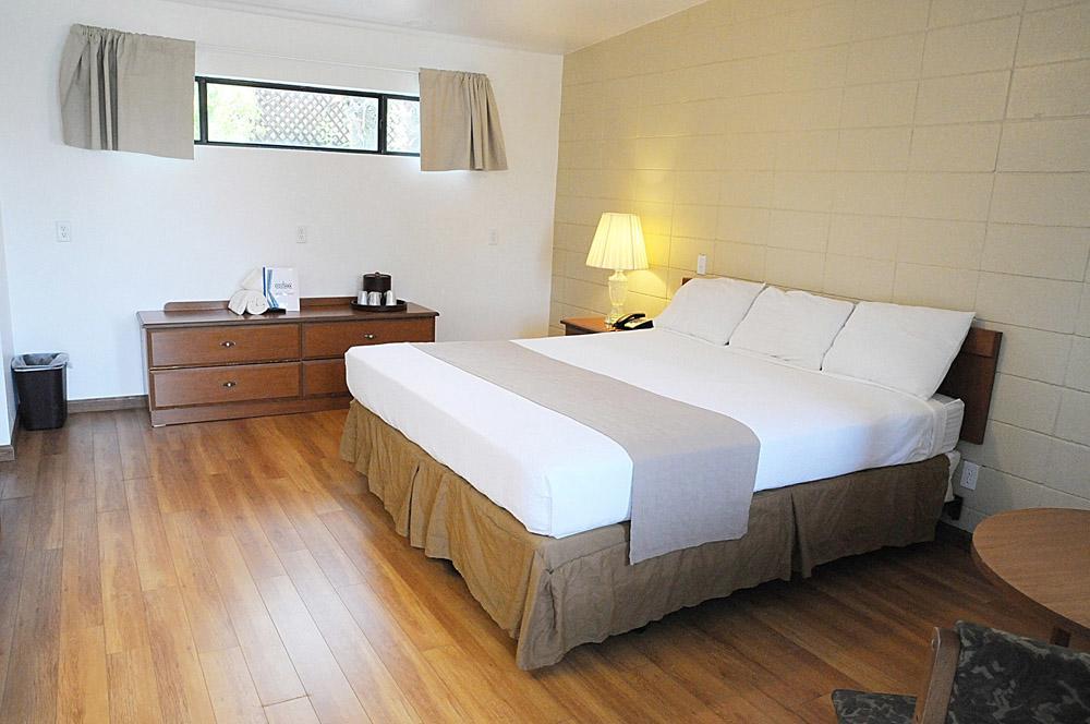 Ccbc Resort Hotel - A Gay Men'S Resort Cathedral City Δωμάτιο φωτογραφία