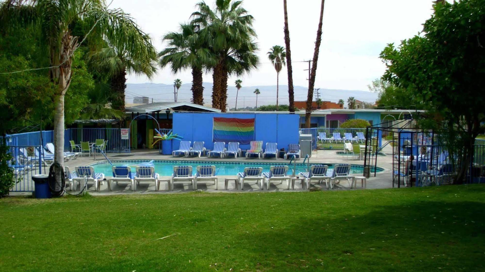 Ccbc Resort Hotel - A Gay Men'S Resort Cathedral City Εξωτερικό φωτογραφία